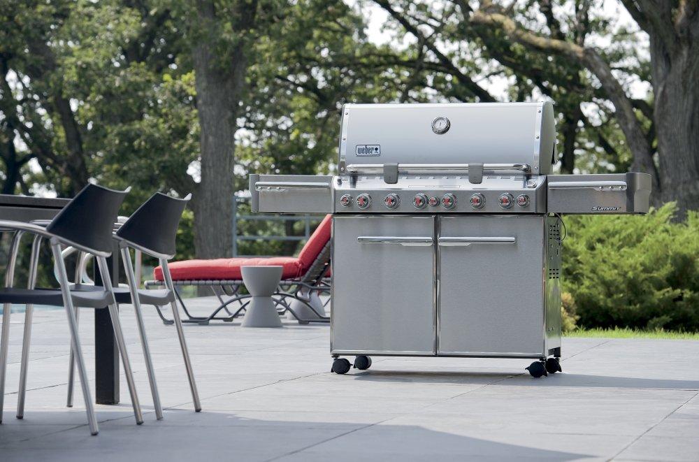 SUMMIT® S-670™ NATURAL GAS GRILL - STAINLESS STEEL - Image 3