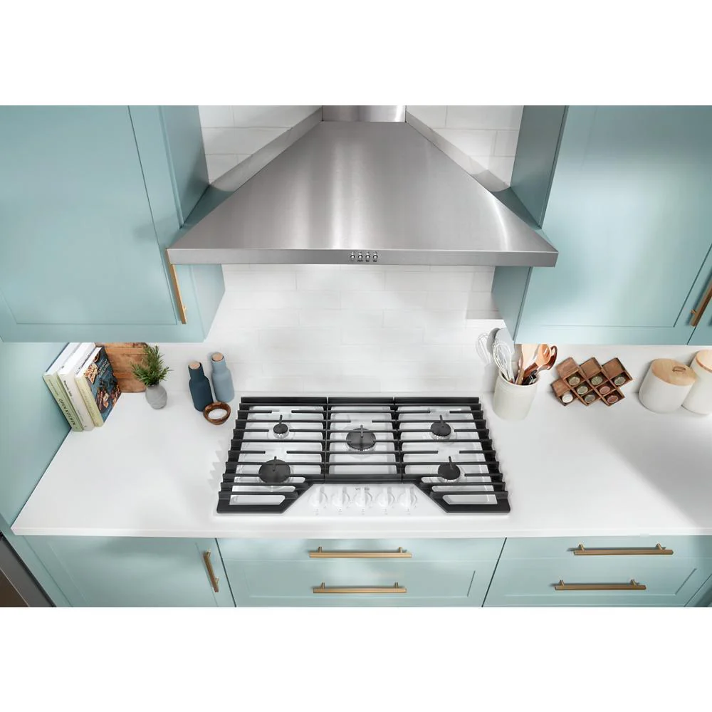 Whirlpool WCGK5036PW 36-inch Gas Cooktop with EZ-2-Lift™ Hinged Cast-Iron Grates - Image 4