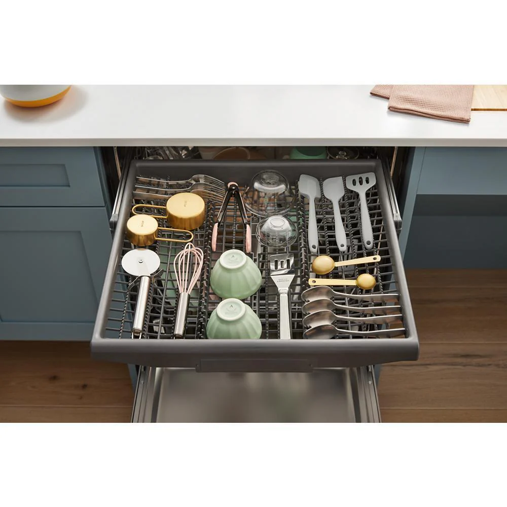 Whirlpool WDT550SAPZ 44 dBA ADA Compliant Dishwasher Flush with Cabinets with 3rd Rack - Image 5