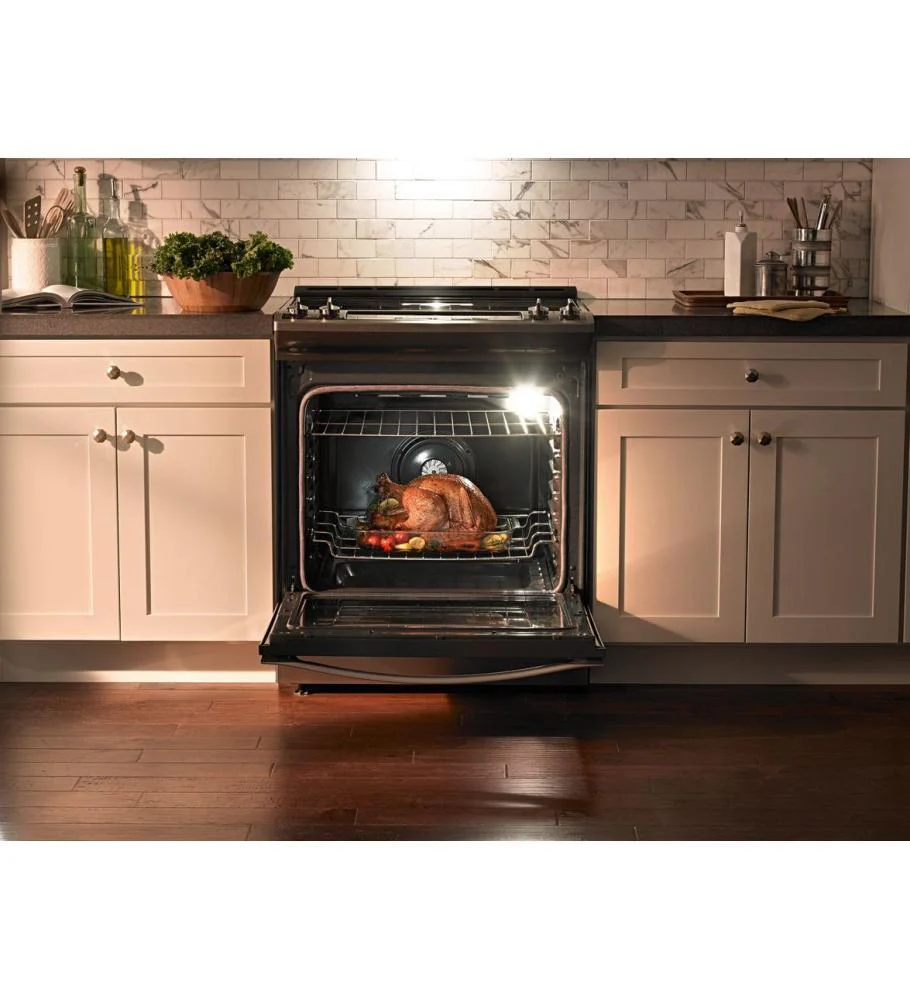 Whirlpool WEE760H0DE 6.2 cu. ft. Front-Control Electric Range with True Convection - Image 7