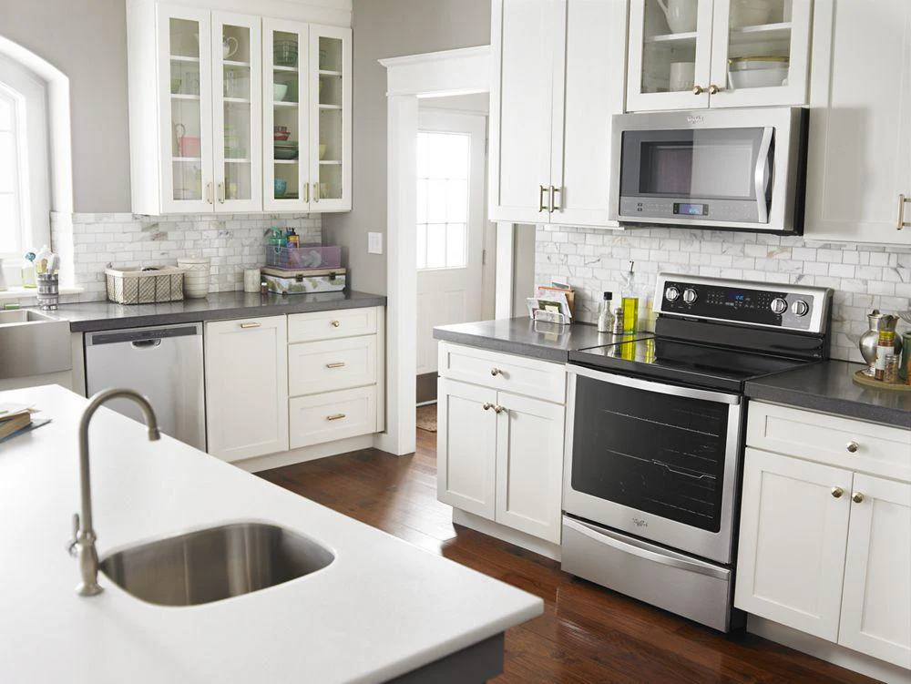 Whirlpool WFE745H0FS 6.4 Cu. Ft. Freestanding Electric Range with True Convection - Image 3