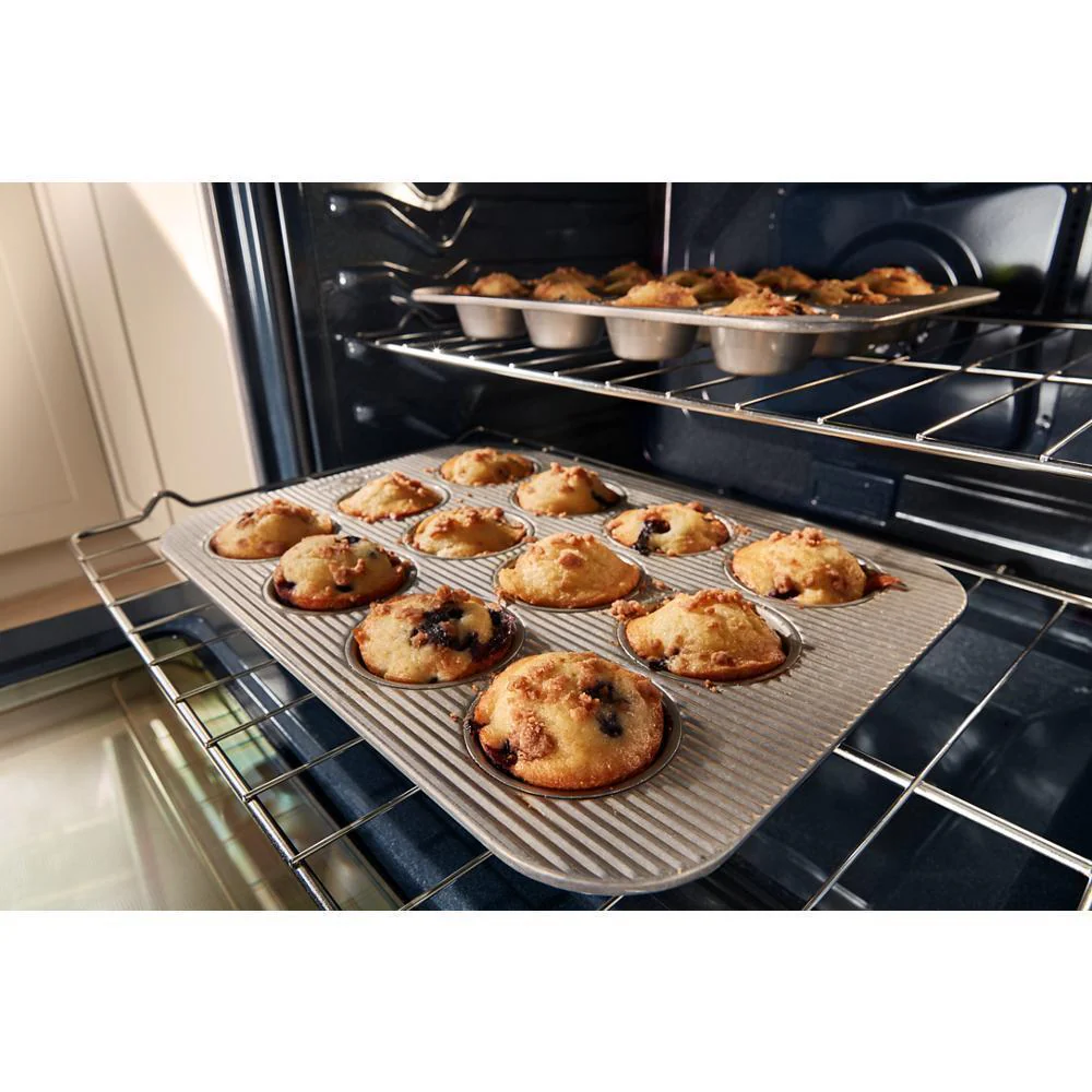Whirlpool WFES4530SS 30-inch Electric Range with Air Cooking Technology and Steam Clean - Image 4