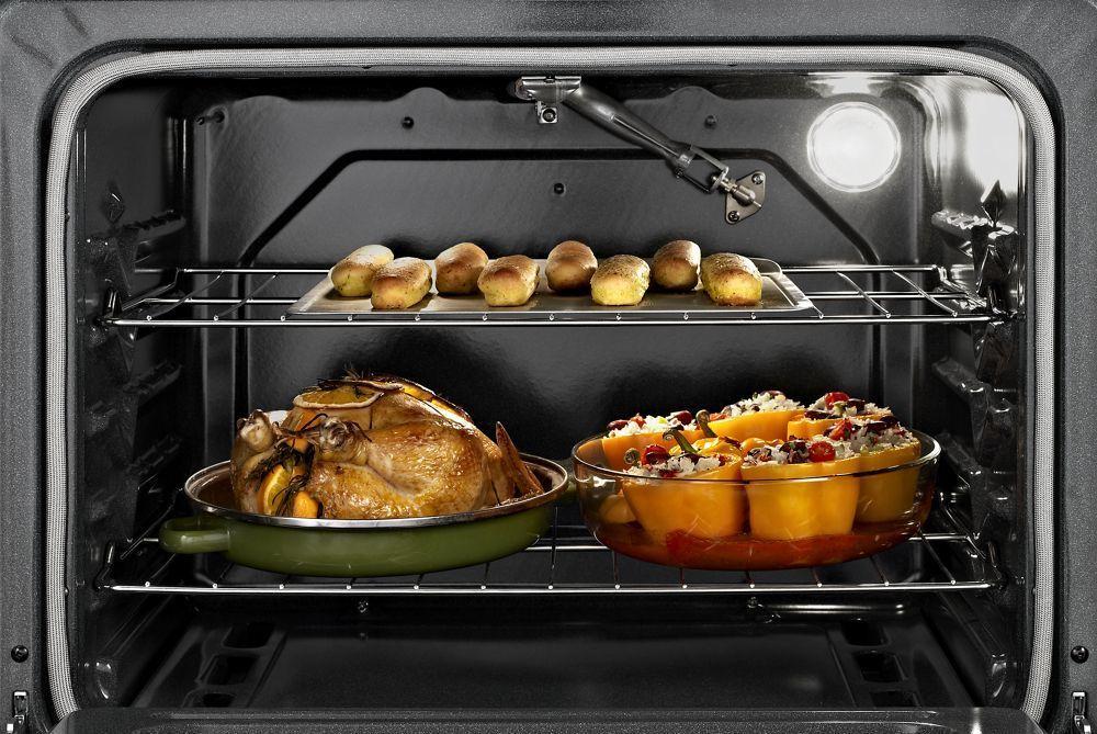 Whirlpool WFG515S0ES 5.0 Cu. Ft. Freestanding Gas Range with AccuBake® Temperature Management System - Image 4