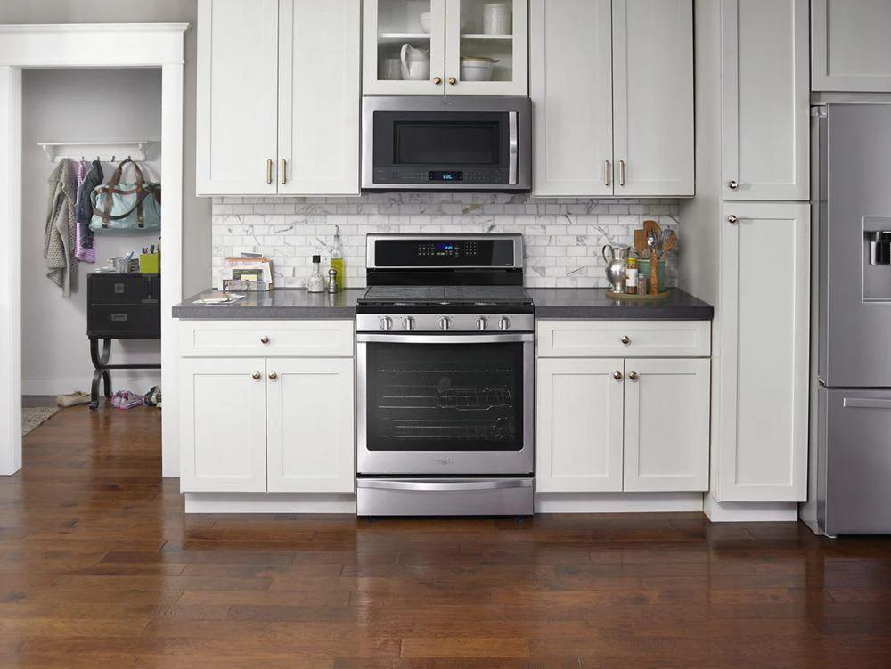 Whirlpool WFG745H0FS 5.8 Cu. Ft. Freestanding Gas Range with EZ-2-Lift Hinged Grates - Image 5