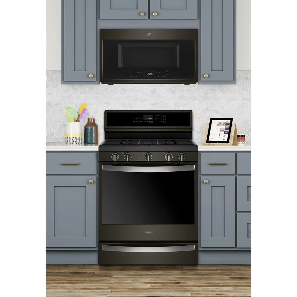 Whirlpool WFG975H0HV 5.8 cu. ft. Smart Freestanding Gas Range with EZ-2-Lift™ Grates - Image 9