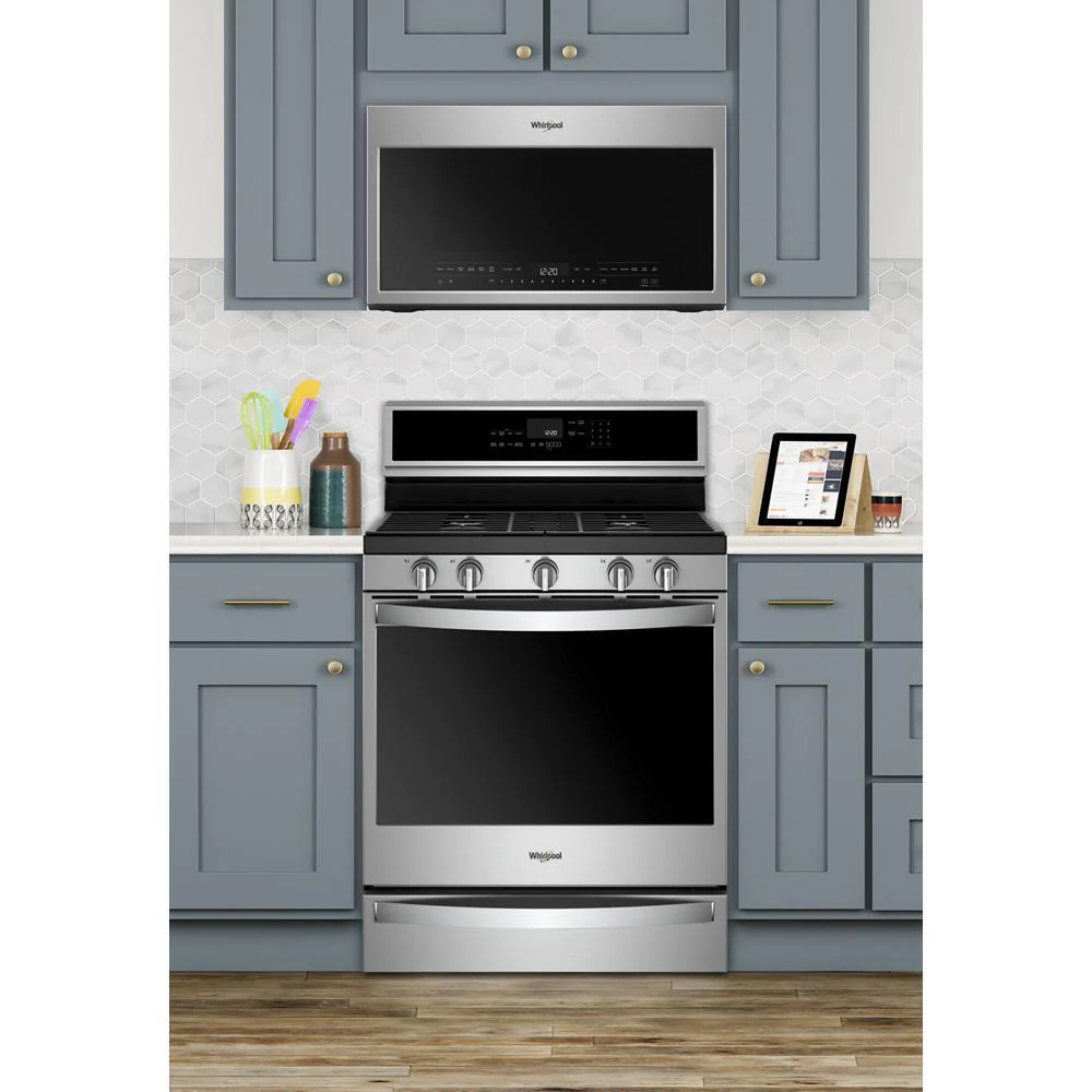 Whirlpool WFG975H0HZ 5.8 cu. ft. Smart Freestanding Gas Range with EZ-2-Lift™ Grates - Image 8