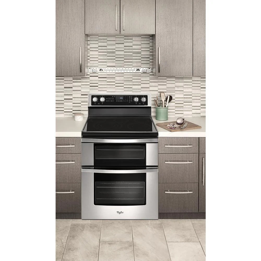 Whirlpool WGE745C0FS 6.7 Cu. Ft. Electric Double Oven Range with True Convection - Image 8