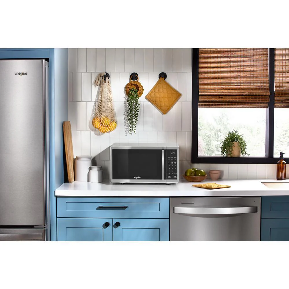 Whirlpool WMCS3019RS 0.9 cu. ft. Stainless Steel Countertop Microwave With Steam Clean - 900 watt - Image 5