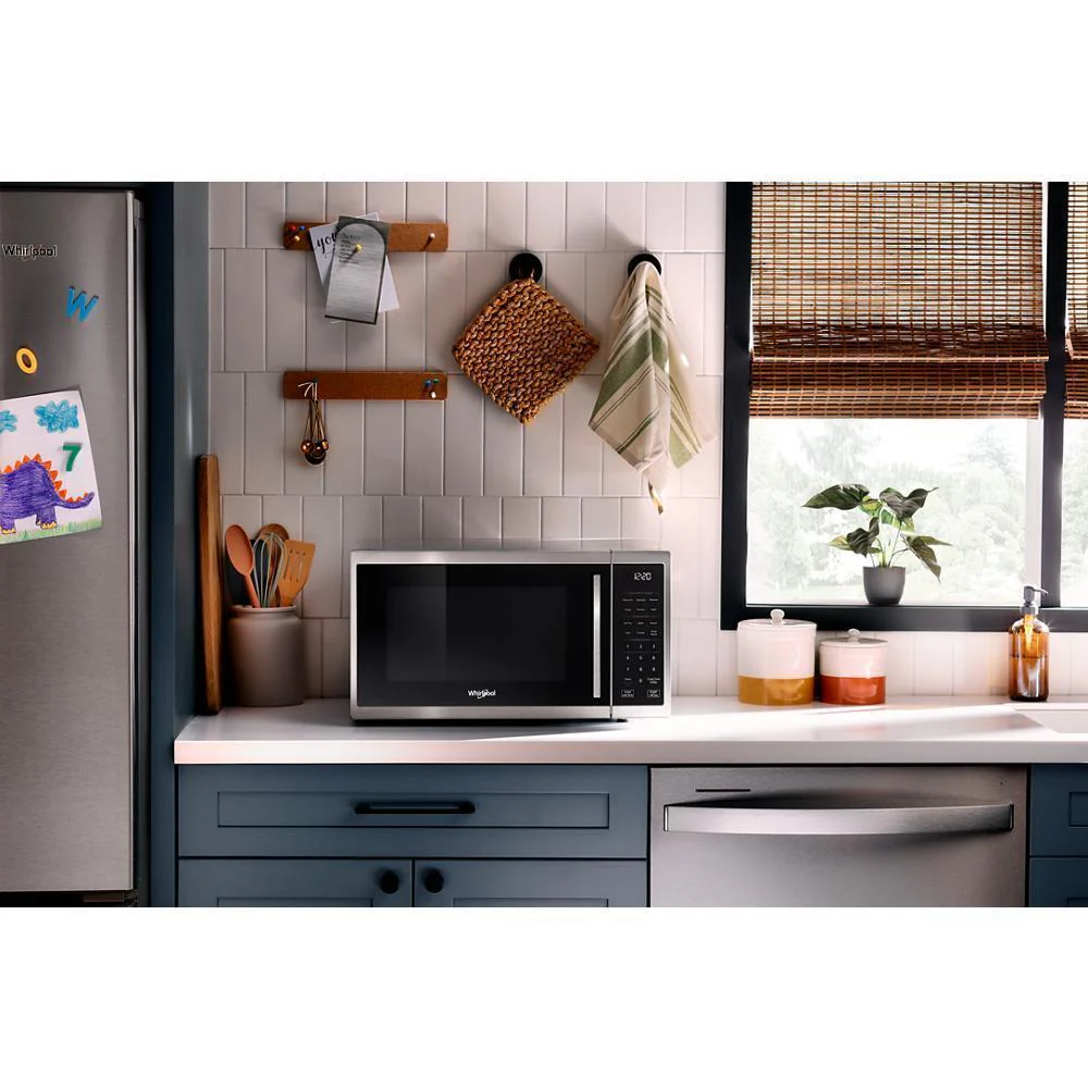 Whirlpool WMCS5522RS 1.0 cu. ft. Stainless Steel All-In-One Multifunctional Countertop Microwave With Air Fry - 900 watt - Image 3
