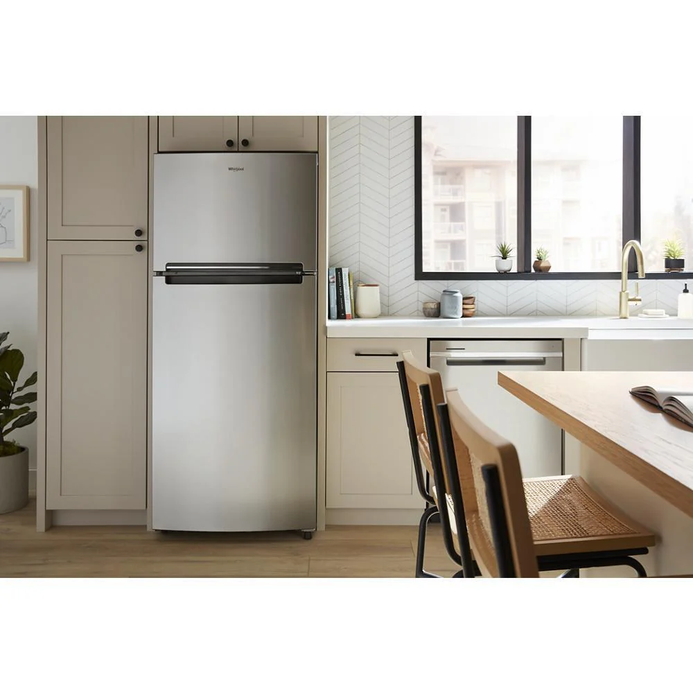 Whirlpool WRTX5328PM 28-inch Wide Top-Freezer Refrigerator - 16.3 Cu. Ft. - Image 3
