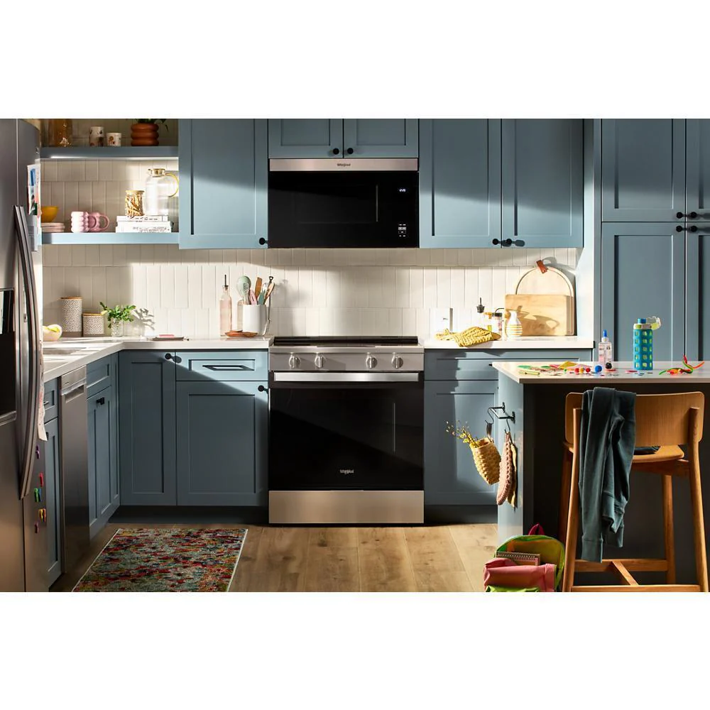 Whirlpool WSES3130SS 30-inch Electric Range with No Preheat and Slow Cook Modes - Image 3