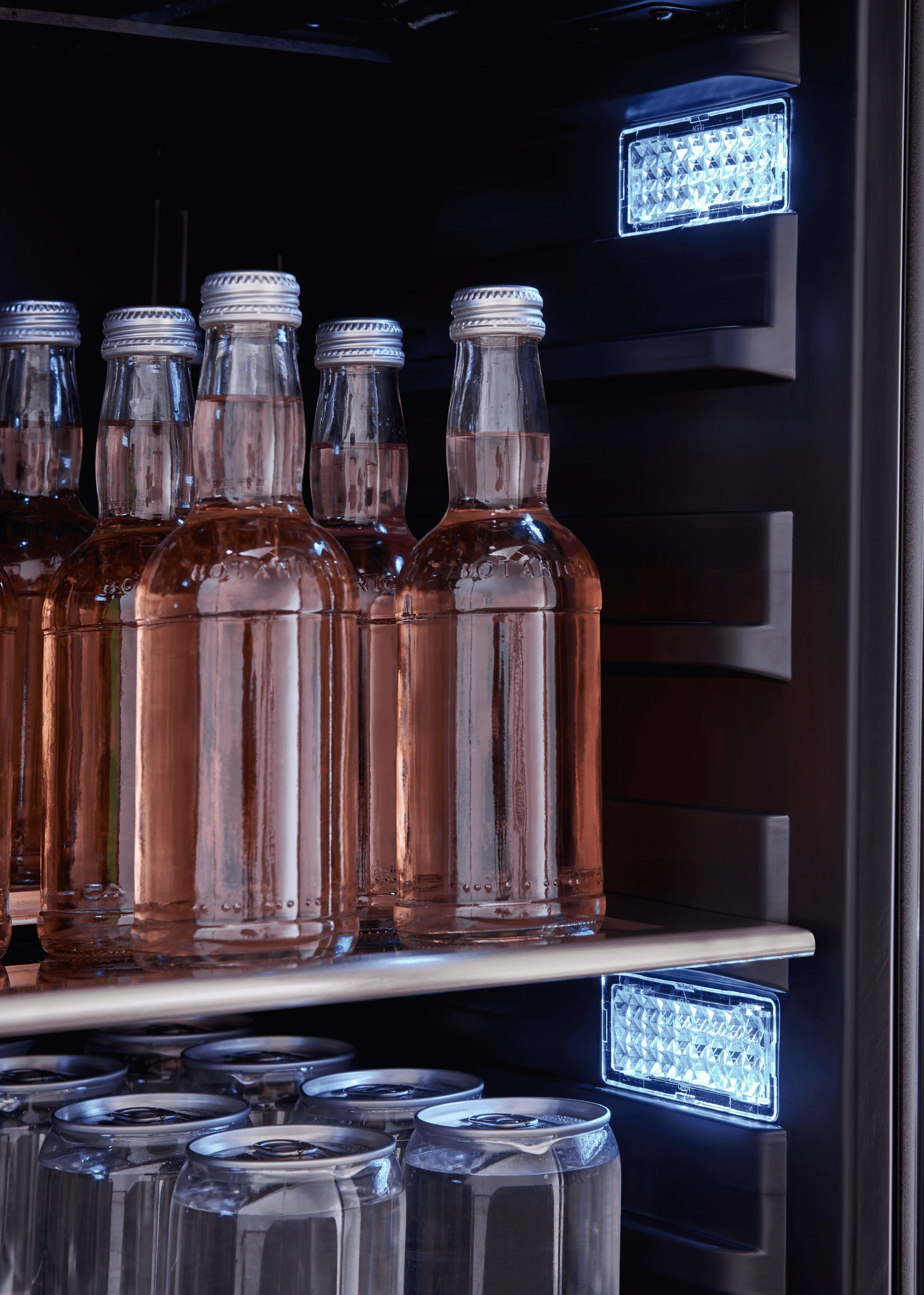 Zephyr PRB24C01AGADA Presrv ADA Beverage Cooler, 24in Compact, SS+Glass, Reversible Door + Lock, 1 Zone - Image 10